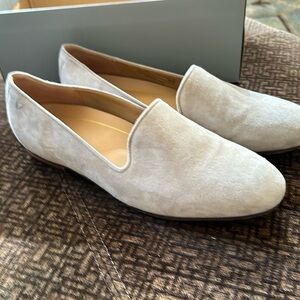 Vionic woman’s loafers 9M